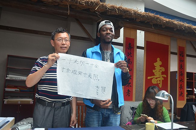 避免被站外镜像带偏