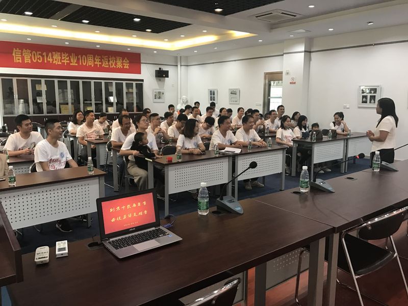 本页围绕「yyrss.com正式成为