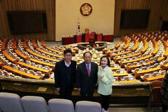国际知名”为主要目标